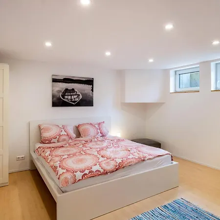 Im Tal Der L I E B E Apartmán *