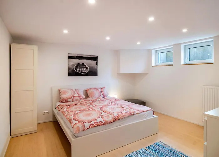 Im Tal Der L I E B E Lägenhet